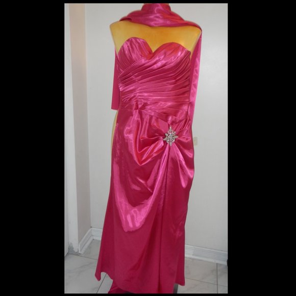 Fuchsia Strapless Formal Gown - Picture 1 of 2